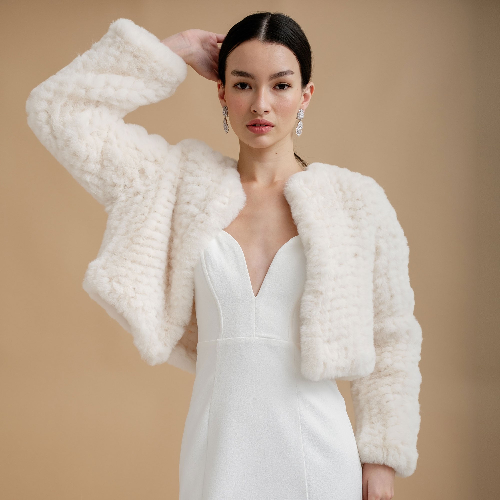 Ivory fur jacket bridal hotsell