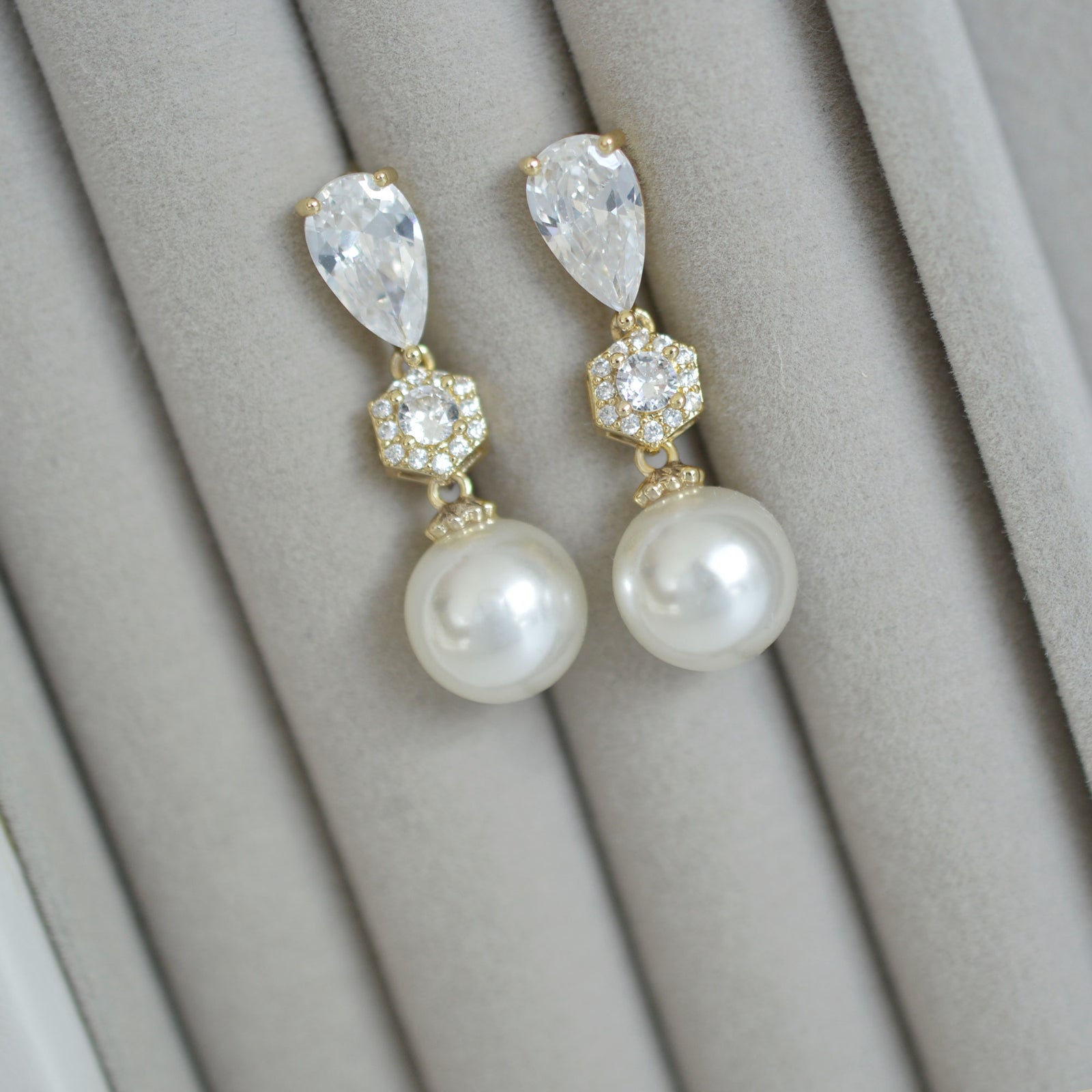 Crystal Heirloom Pearl Crystal Drop Earrings , silver & pearl earrings, bridal jewellery, 2024 Bridal Earrings, Wedding Jewellery