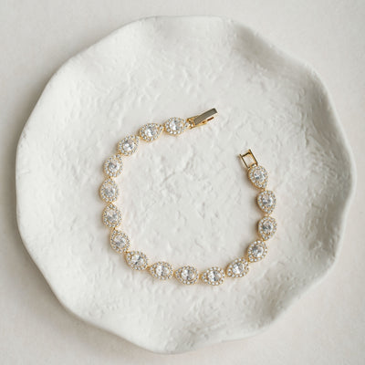Coco Noemi pear crystal bracelet (gold)