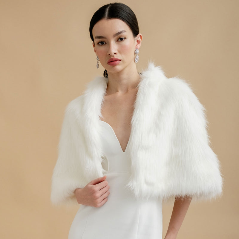 Faux fur bridal cape (ivory whisper) - Liberty in Love