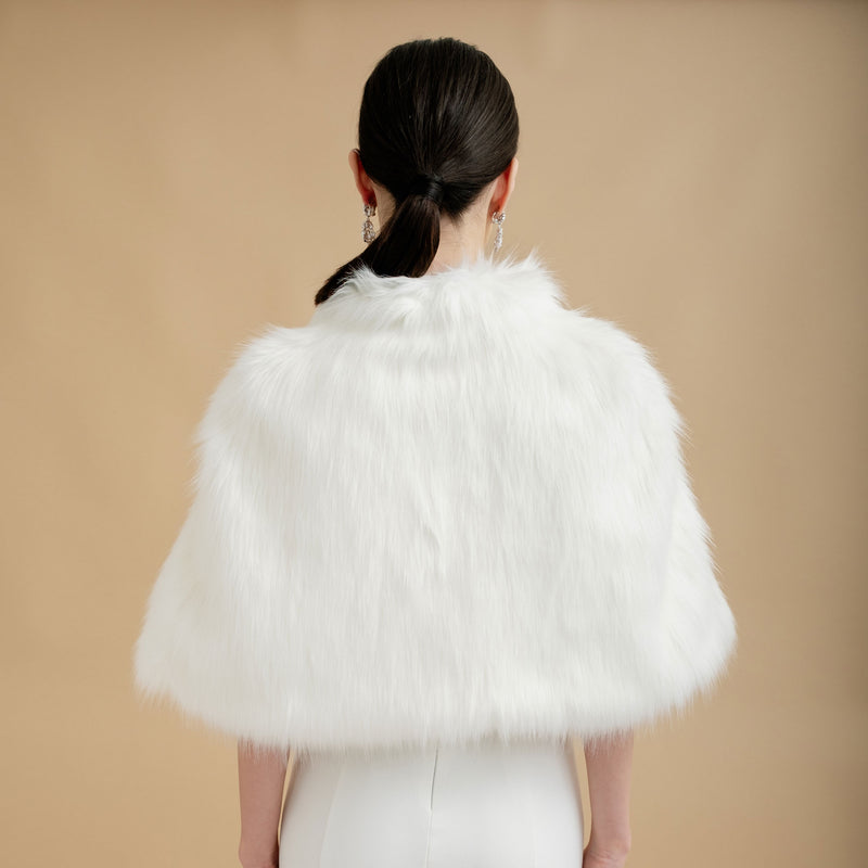 Faux fur bridal cape (ivory whisper) - Liberty in Love